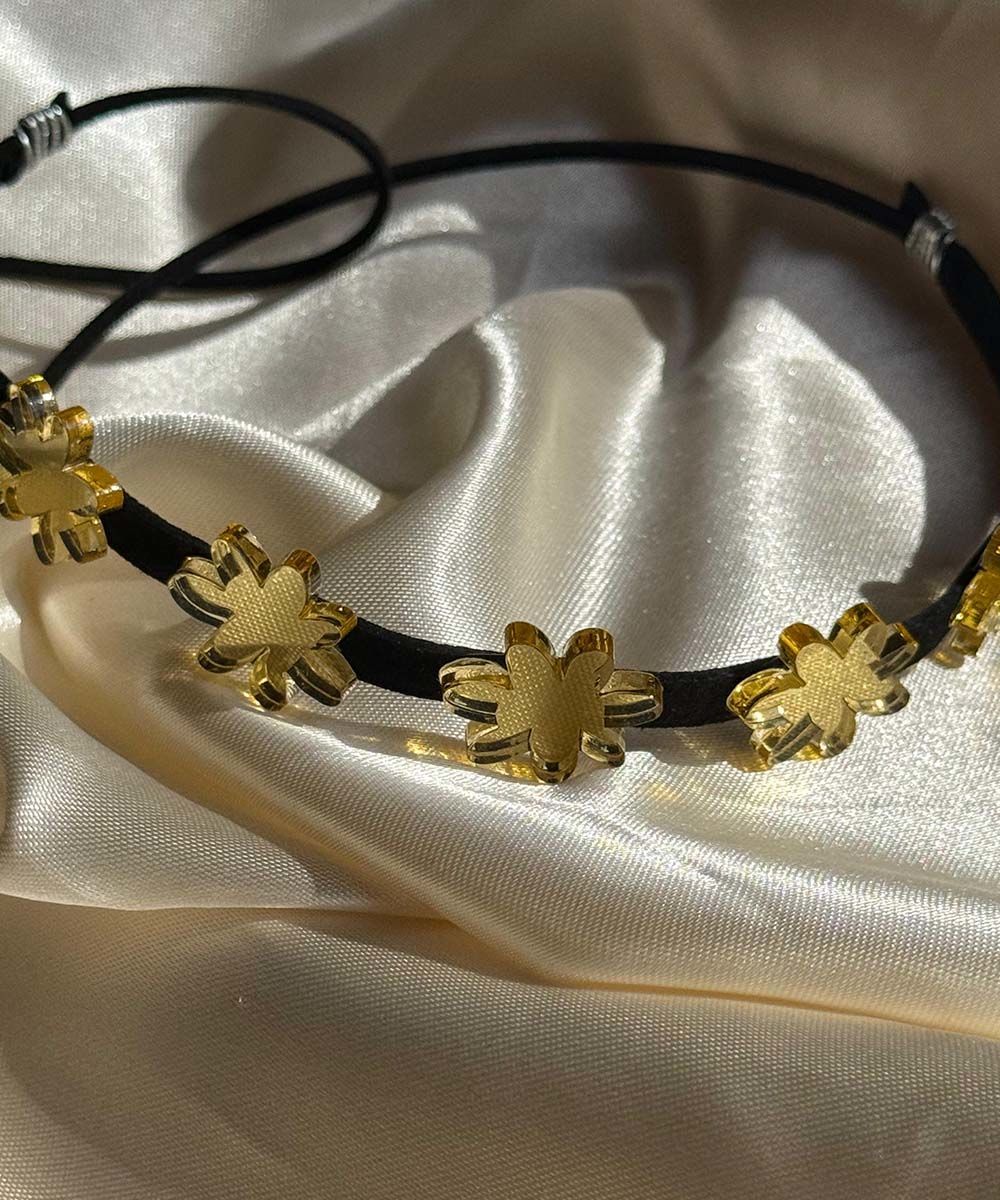 Daisy Choker Black dorado 