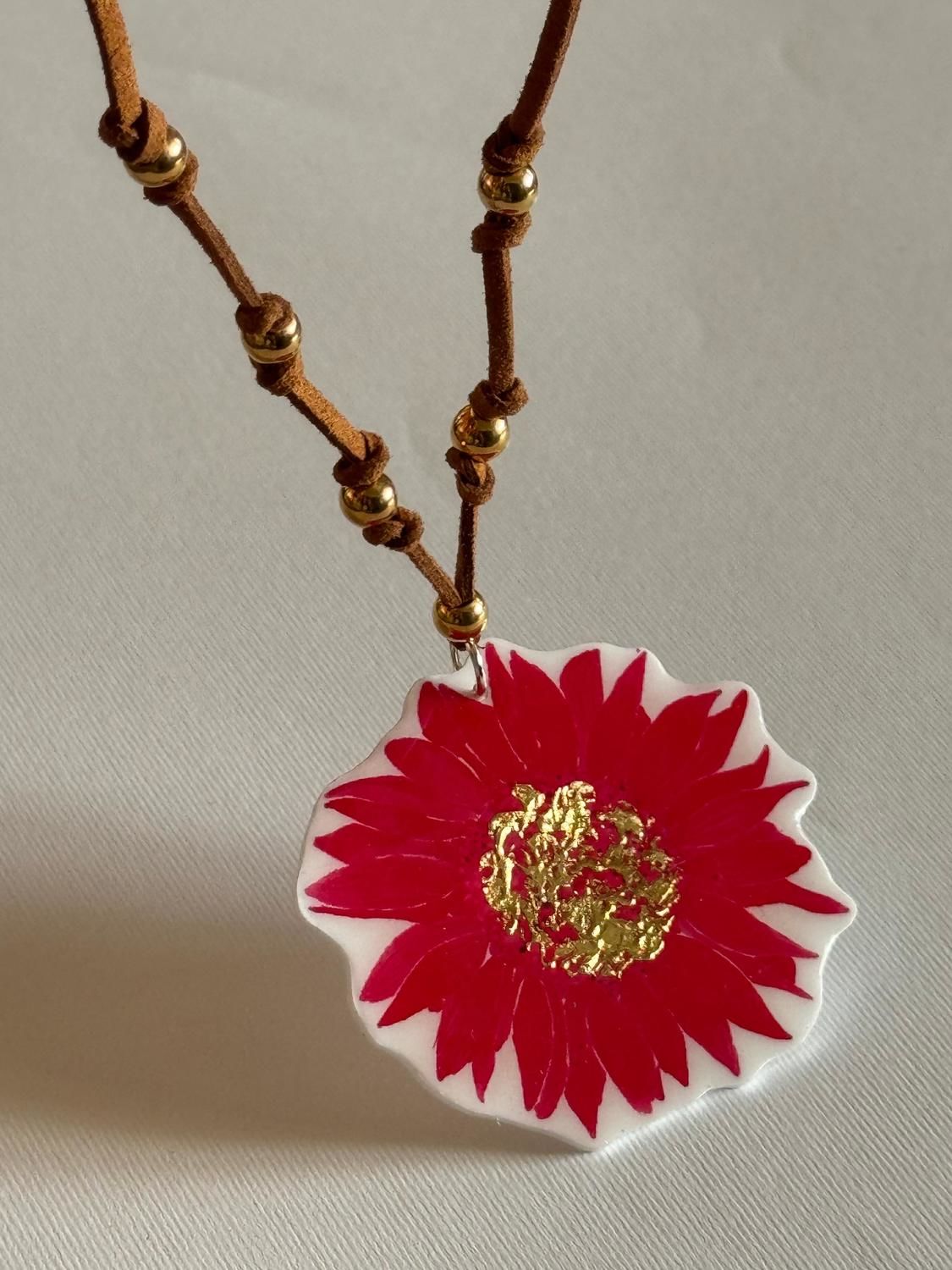 Charm Girasol Collar rojo 